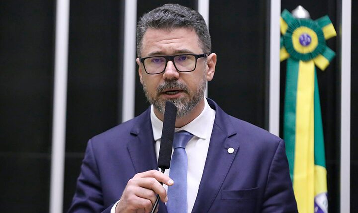 Pollon quer armas com recursos públicos, isenções e subsídios