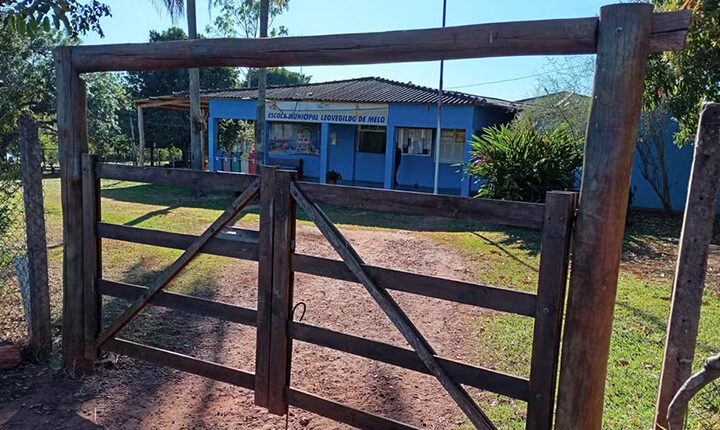 Sem transporte escolar, 300 alunos ficam sem aula em Campo Grande