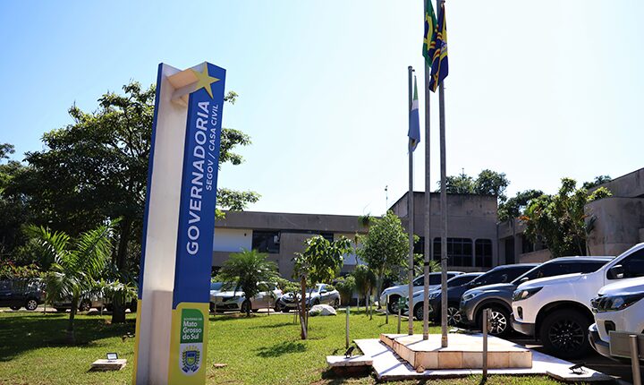 MS decreta corte de 25% em contratos e restringe gastos com servidores