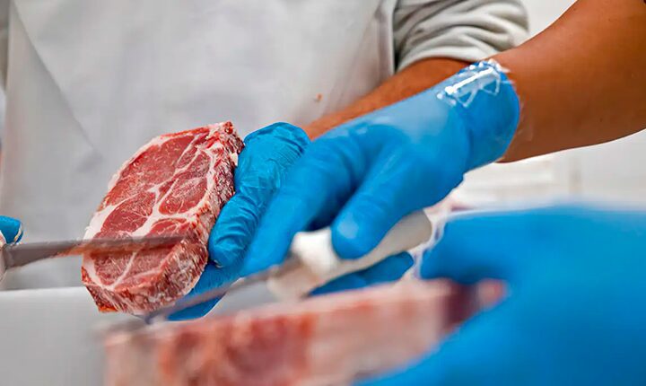 Tarifaço dos EUA começa hoje e atinge carne de MS