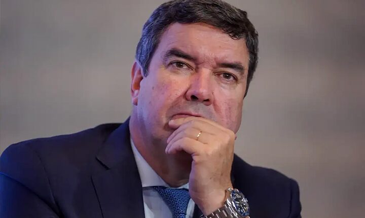 Governo de MS antecipa 13º e injeta R$ 300 milhões na economia estadual