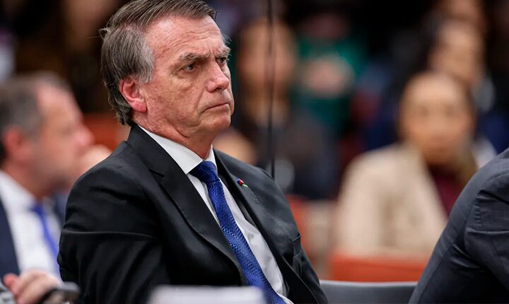 Julgamento de Bolsonaro começa na terça e terá oito sessões: entenda