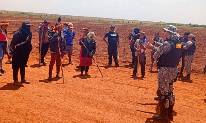 Guarani-Kaiowá ocupam fazenda em MS após meses de violência