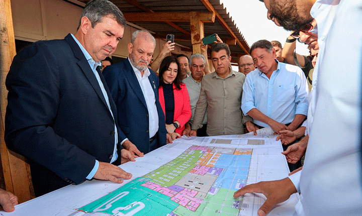 Em Dourados, Riedel impulsiona obras estruturantes