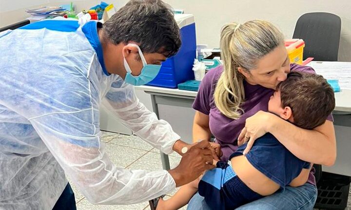 Hoje é dia D para a multivacinação de crianças e adolescentes menores de 15 anos
