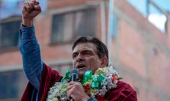 Rodrigo Paz é eleito presidente da Bolívia em meio a colapso econômico
