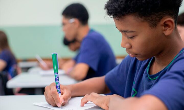 Escolas de Mato Grosso do Sul passam por avaliações nacional e regional