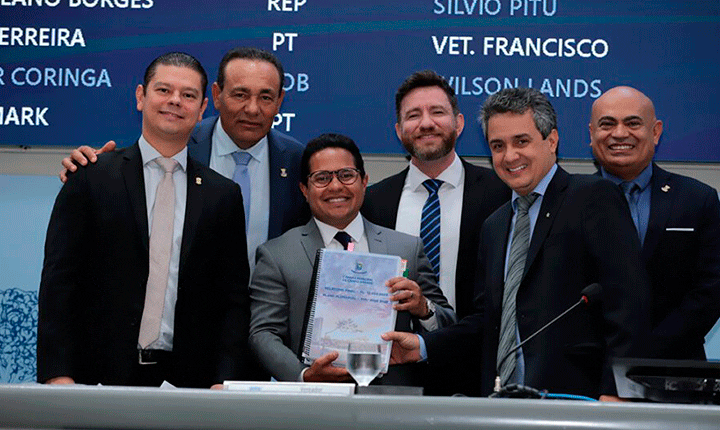 Relatório do PPA é entregue à Mesa Diretora com 347 emendas dos vereadores