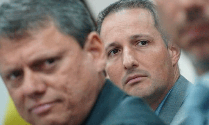 Confuso, Derrite deve apresentar 5º relatório do PL Antifacção até terça-feira