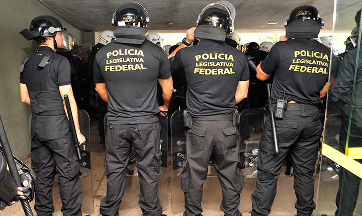 Polícia Legislativa ganha poder, age com truculência e silencia a imprensa
