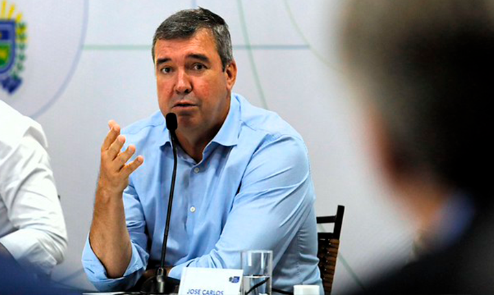 Riedel antecipa recursos para finalizar greve de ônibus em Campo Grande