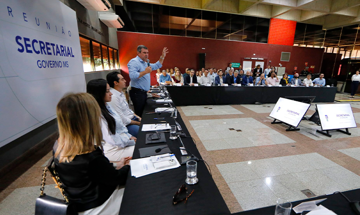 Riedel reúne secretariado para avaliar trabalho e garantir entregas