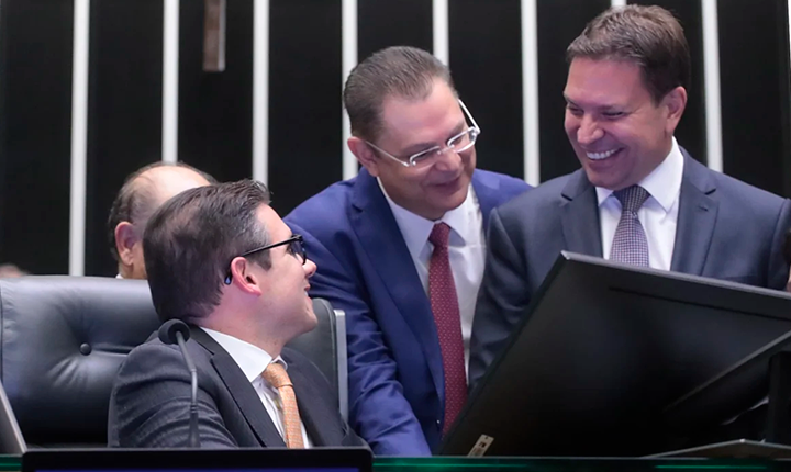 Nos EUA, Ramagem desafia a lei e ameaça a segurança nacional