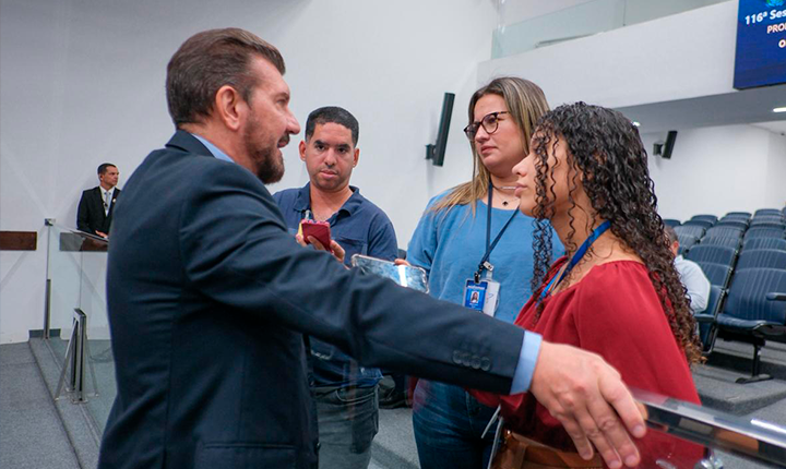 “Vergonhoso”, diz Kemp sobre aprovação da Dosimetria