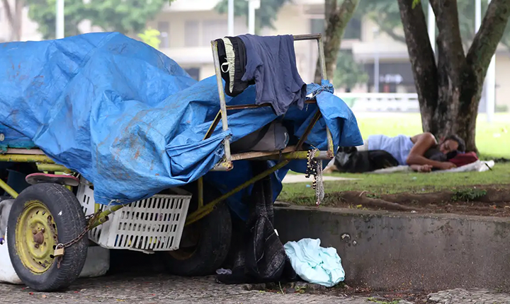 Estudo aponta mais 365 mil pessoas em situação de rua no Brasil