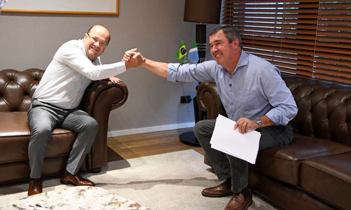 Riedel reassume e destaca parceria com Barbosinha
