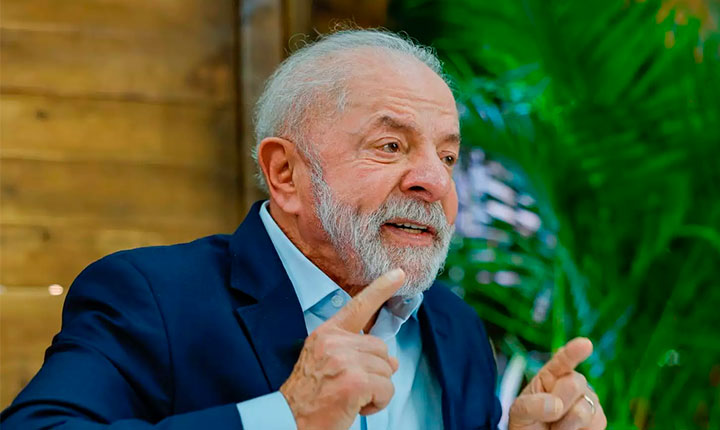 Lula veta penduricalhos no TCU e no Congresso