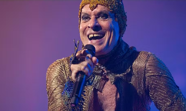 Ney Matogrosso abre Festival da Juventude da UFMS