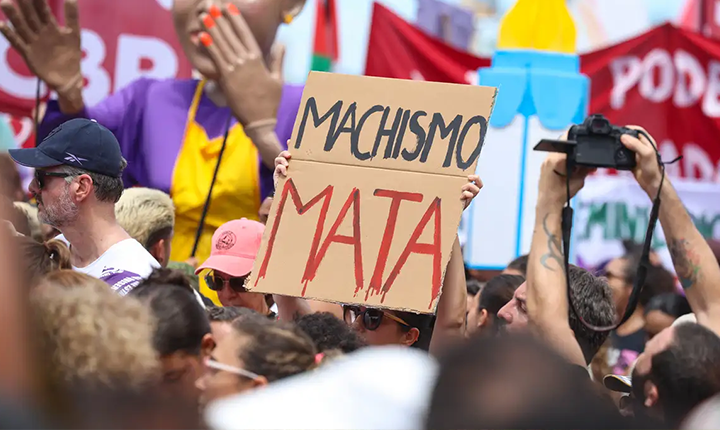 Misoginia digital se expande e revela nicho lucrativo de conteúdo de ódio