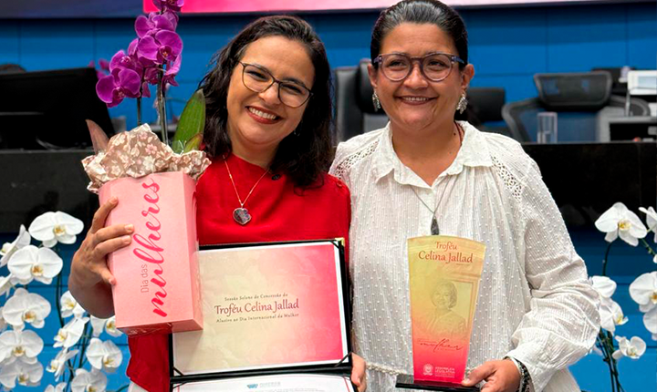 Gleice Jane homenageia três mulheres no Troféu Celina Jallad