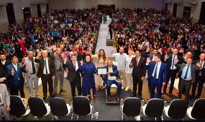 Pastores ampliam influência na gestão de Adriane em Campo Grande