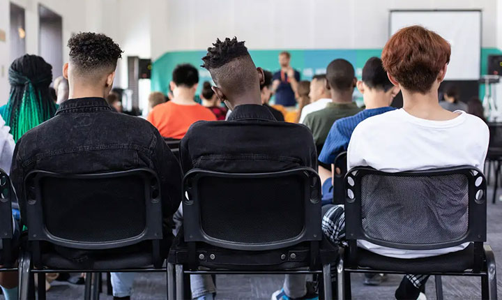 Número de alunos de ensino superior aumenta em 2023 e 2024