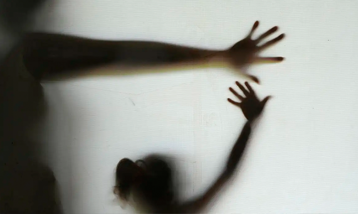 Violência sexual atinge 64 meninas por dia no país