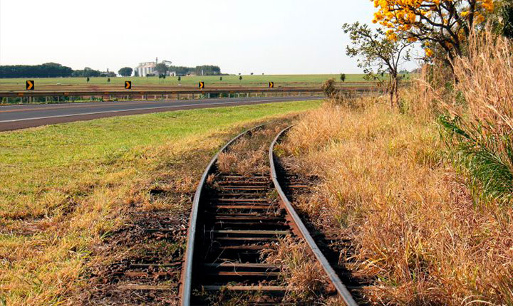 União prevê aporte de R$ 3,6 bilhões para reativar Malha Oeste e ampliar ligação ferroviária ao Porto de Santos