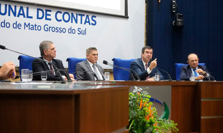 Riedel reforça desenvolvimento sustentável durante seminário no TCE-MS