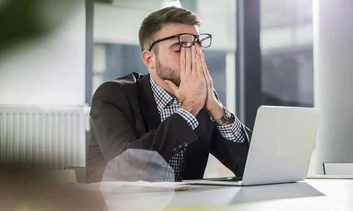 Quando o bom desempenho no trabalho esconde a depressão