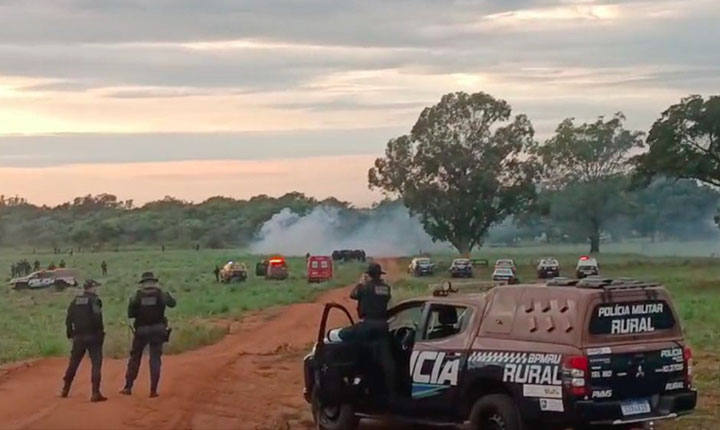 Polícia confronta indígenas que buscam retomar território no MS