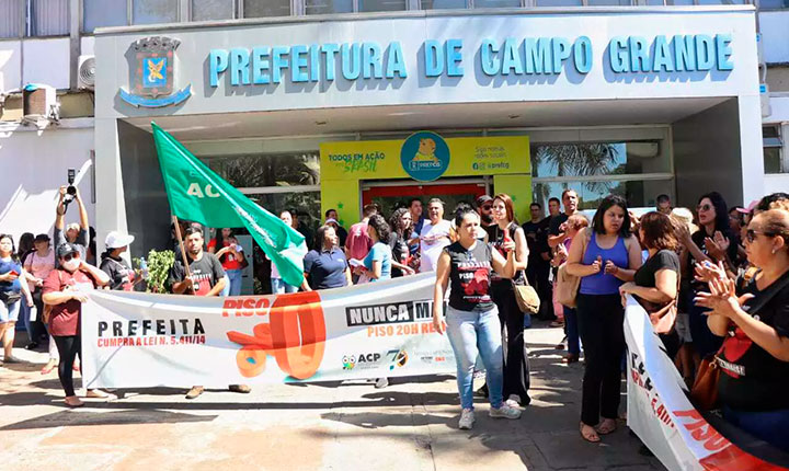 Professores anunciam paralisação após Prefeitura negar reajuste